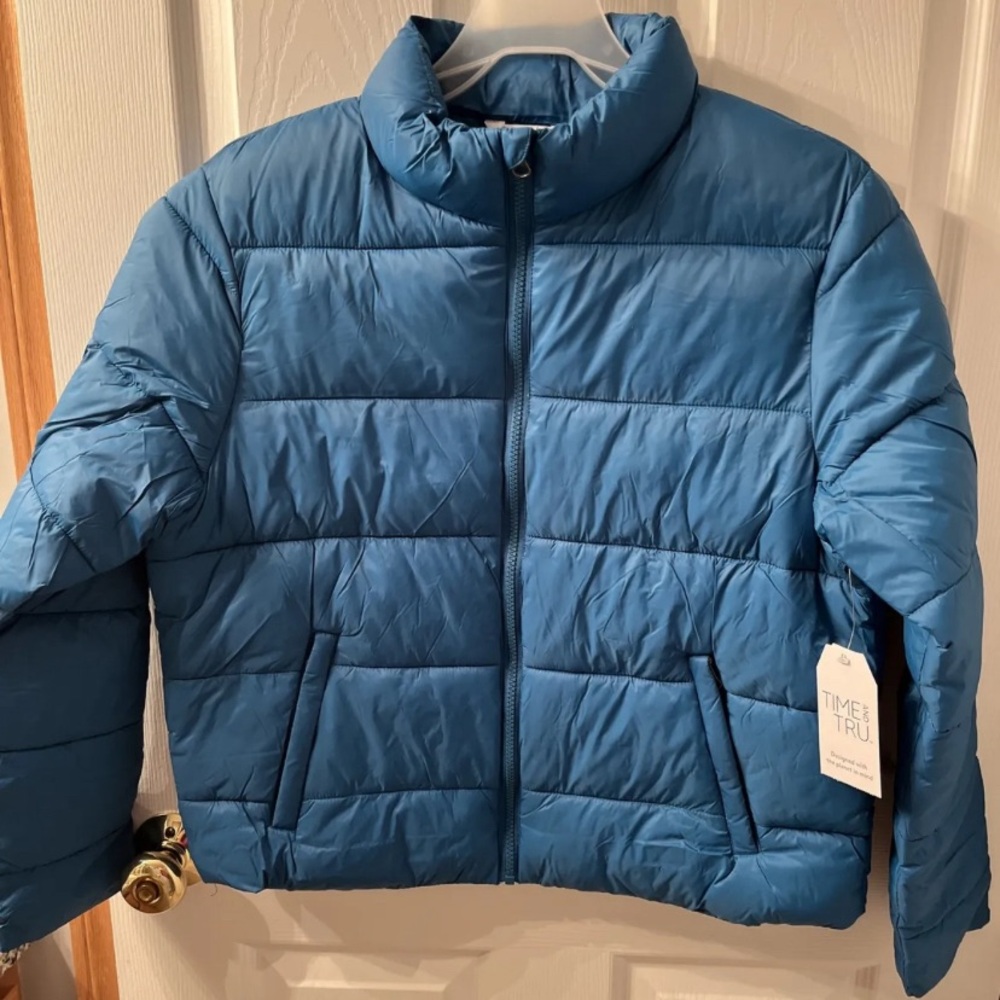 Time and Tru Missy Puffer Jacket Size Medium (8-10)
